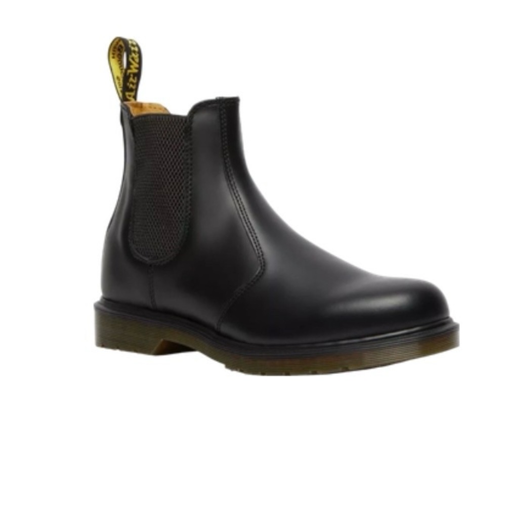 Dr. Martens 2976 Smooth Leather Black Chelsea Boots